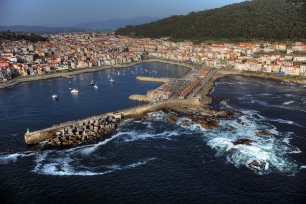 Vista aérea do porto da Guarda.